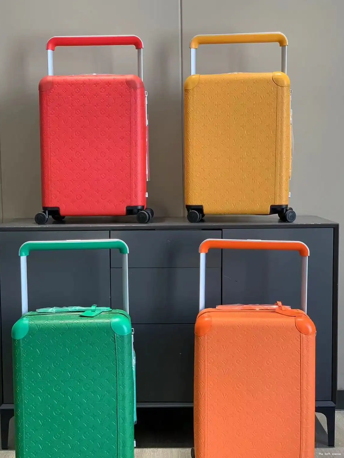 CUSTOM 55 SUITCASE HORIZON 37L TAURILLON RED 0611